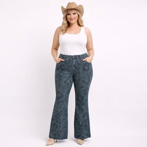 Wrangler NWT Paisley Print Flare Blue Jeans Boho Retro Women’a Size 18x30